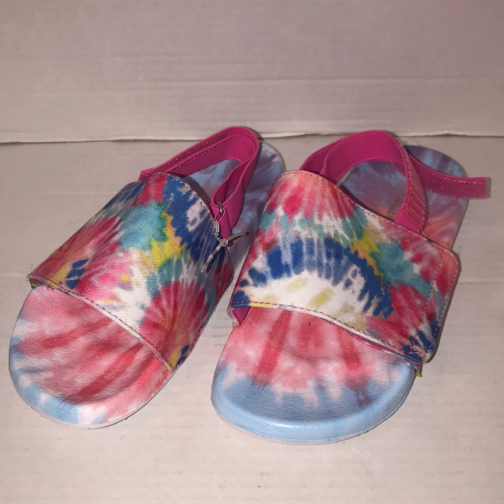 🆕Steve Madden Tie Dye Girl Sandals